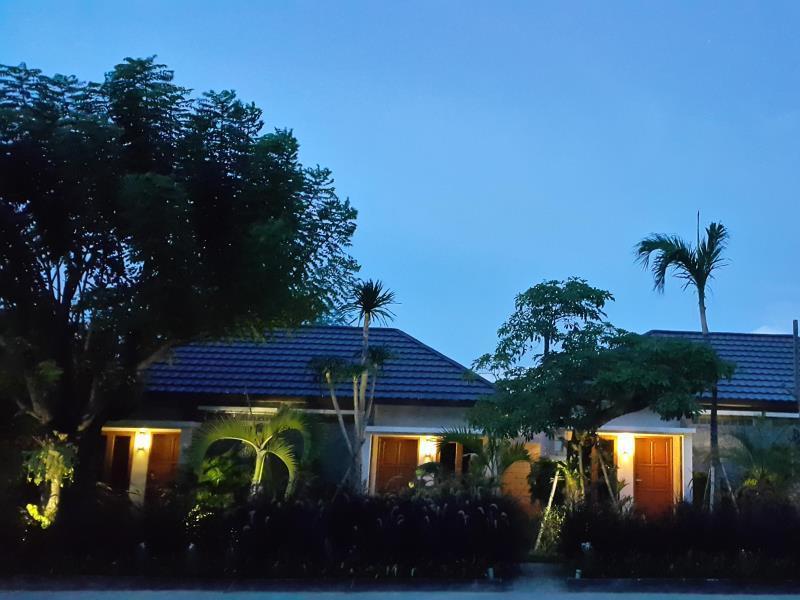 Kampoeng Nelayan Hotel Палу Экстерьер фото